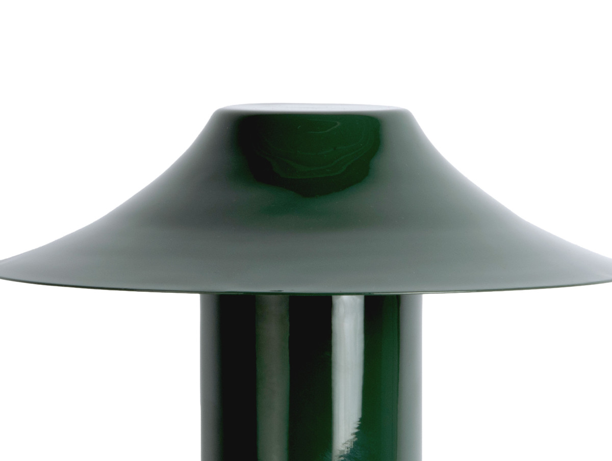 Catania Trapeze lamp in een rustig interieur